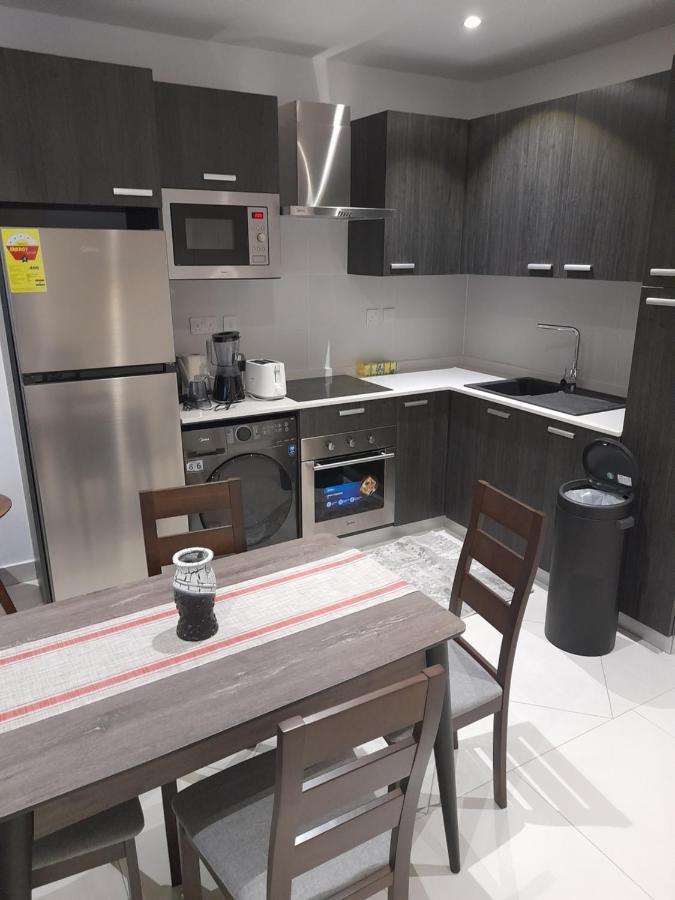 The Lennox D-Plus Apartments Accra Buitenkant foto